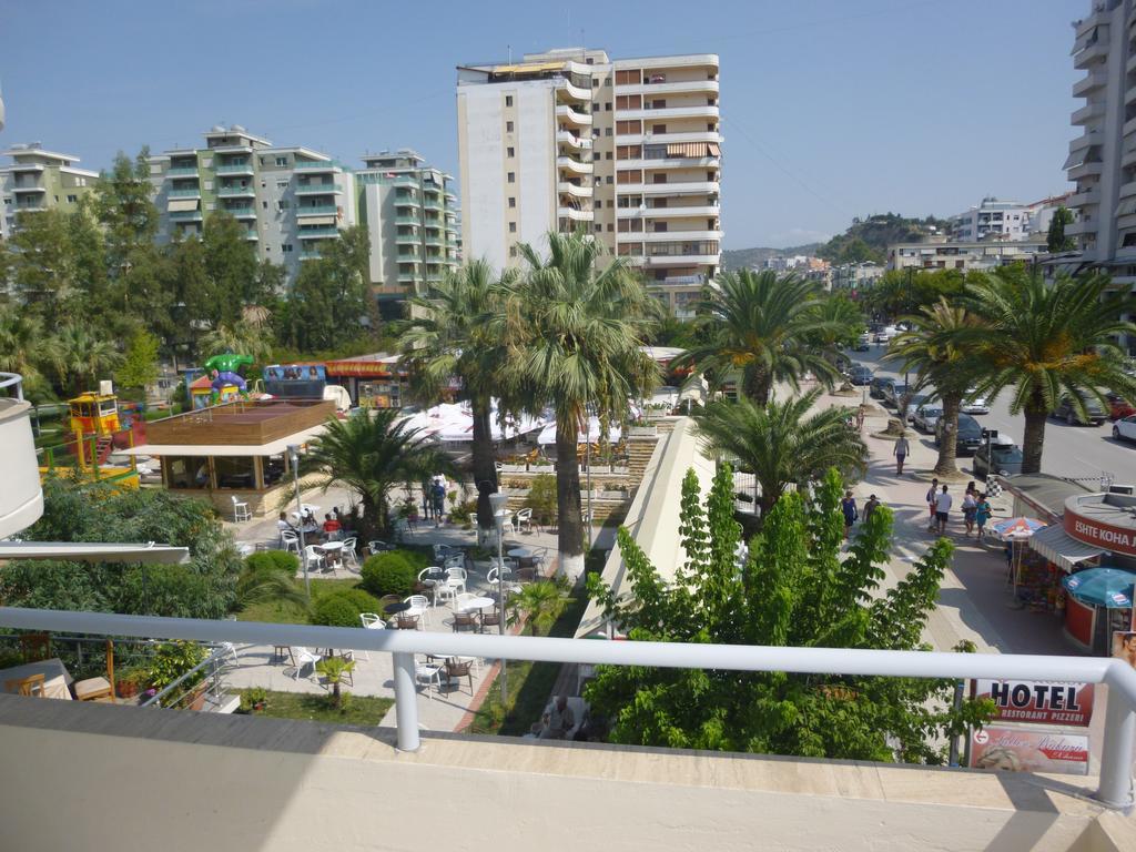 Hotel Rossi Vlorë エクステリア 写真