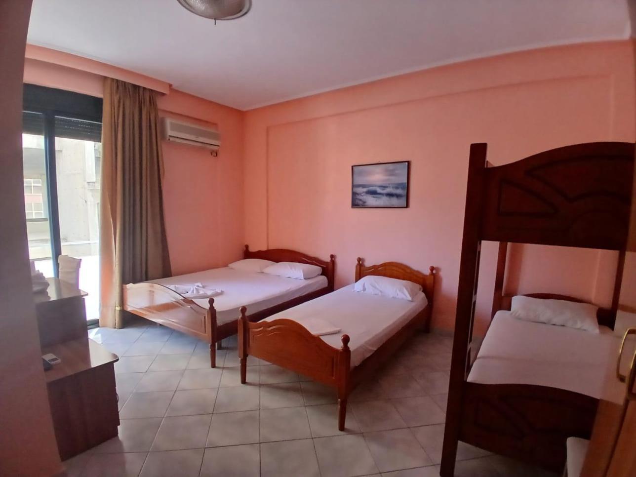 Hotel Rossi Vlorë エクステリア 写真
