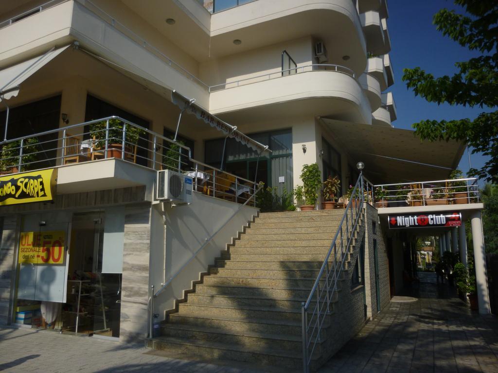 Hotel Rossi Vlorë エクステリア 写真